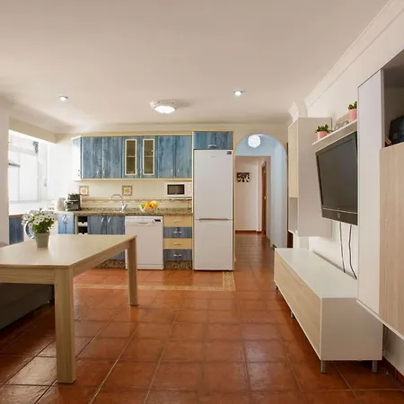 Luchana Apartment